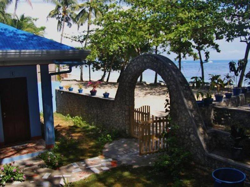 Blue Corals Beach Resort Malapascua Buitenkant foto