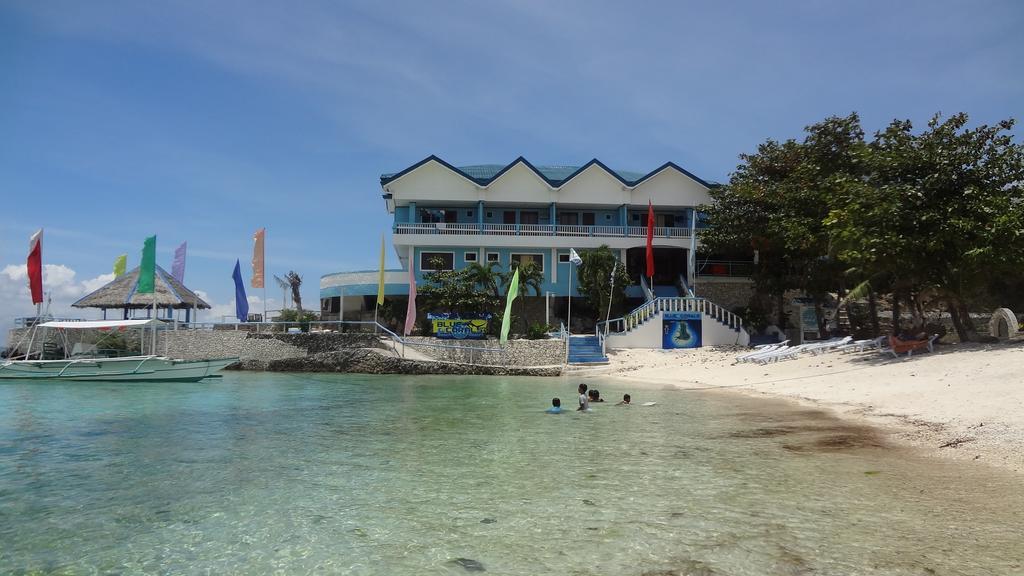 Blue Corals Beach Resort Malapascua Buitenkant foto